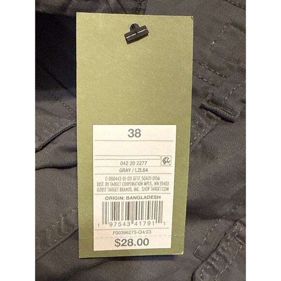 Good Fellow Men’s Gray Cargo Shorts, Sz 38, 11” Inseam Extra Seat Room NWT - Picture 3 of 7